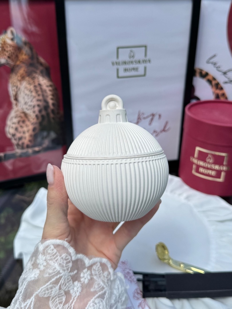 Шкатулка Новогодний шар полосы