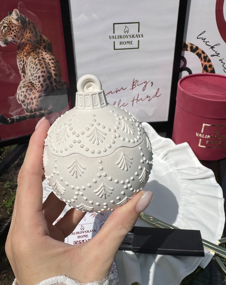 Шкатулка Новогодний шар вензеля